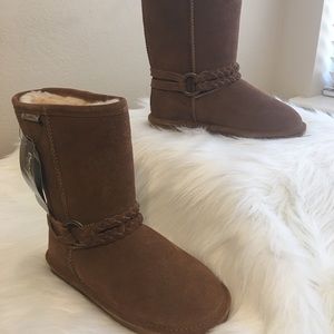 Bear paw boots size 6